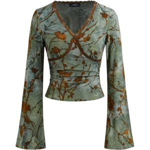 CIDER Going Out Tops for Women Floral Print Long Bell Sleeve V Neck Lace Trim Slim Fit Crop Top Fall Trendy(Green)